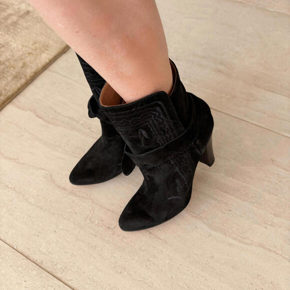 Ulla Johnson Black Aggie Embroidered Booties Suede Leather Size 38 US 7.5 - Picture 8 of 8